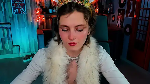 Snapshot of LolaAsmus chatting on December 20, 11:21 am LolaAsmus online show from December 20, 11:21 am