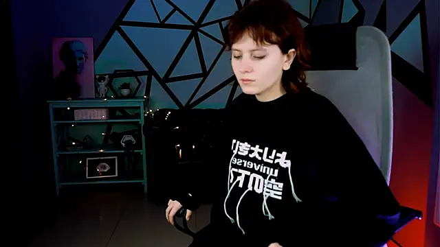 Snapshot of LolaAsmus chatting on March 13, 5:11 am LolaAsmus online show from March 13, 5:11 am