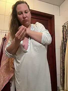 Yanacool007 online show from April 1, 6:14 am