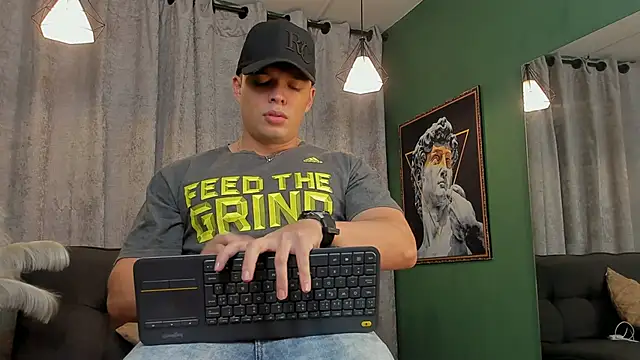 Snapshot of Jake_Tylerr_ chatting on March 29, 6:19 pm Jake Tylerr online show from March 29, 6:19 pm