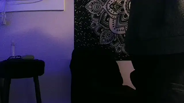 Snapshot of SirCharlesXXX chatting on February 11, 12:38 am SirCharlesXXX online show from February 11, 12:38 am