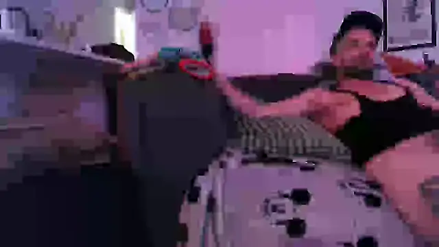 Snapshot of SirCharlesXXX chatting on March 1, 2:37 am SirCharlesXXX online show from March 1, 2:37 am
