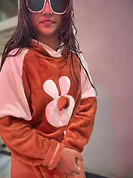 DiyAsingHh online show from January 11, 8:25 pm