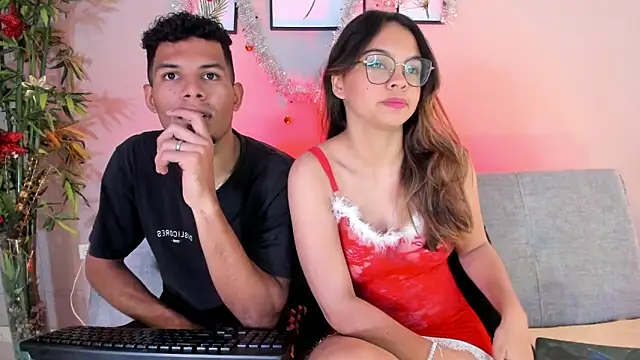 Snapshot of miaa_lux chatting on December 31, 4:35 pm miaa lux online show from December 31, 4:35 pm