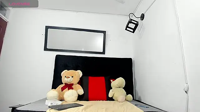 brittany williams  online show from January 26, 12:11 pm