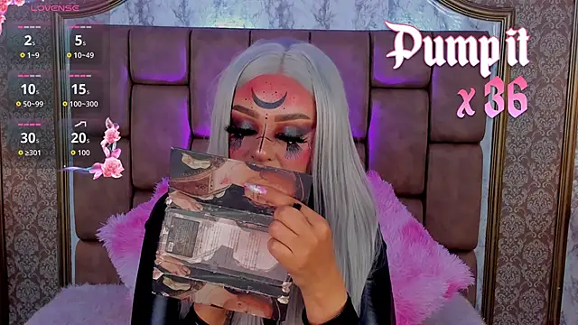 SoffiQueen online show from October 16, 8:54 pm