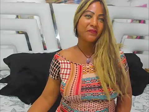 SaraaJhons online show from November 21, 7:34 pm