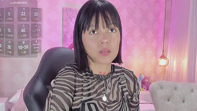 IVY QADESH online show from February 19, 7:05 pm