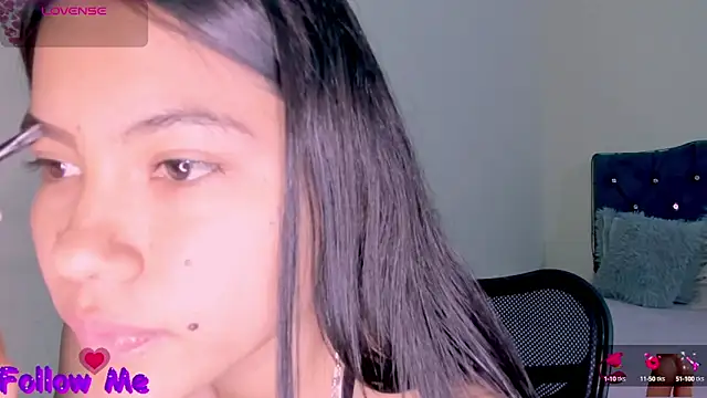 Snapshot of linda_alana chatting on January 25, 6:35 pm linda alana online show from January 25, 6:35 pm