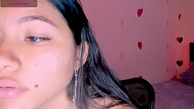 Snapshot of linda_alana chatting on February 15, 6:12 pm linda alana online show from February 15, 6:12 pm