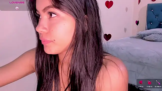 Snapshot of linda_alana chatting on March 4, 10:16 pm linda alana online show from March 4, 10:16 pm