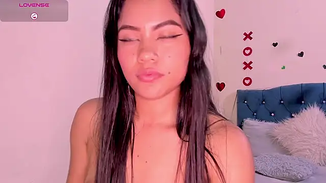 Snapshot of linda_alana chatting on March 21, 9:56 pm linda alana online show from March 21, 9:56 pm