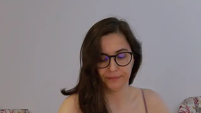 Snapshot of SophieeRain chatting on September 21, 7:43 am SophieeRain online show from September 21, 7:43 am