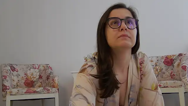 Snapshot of SophieeRain chatting on October 20, 12:16 pm SophieeRain online show from October 20, 12:16 pm