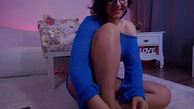 SophieeRain online show from May 16, 7:45 pm