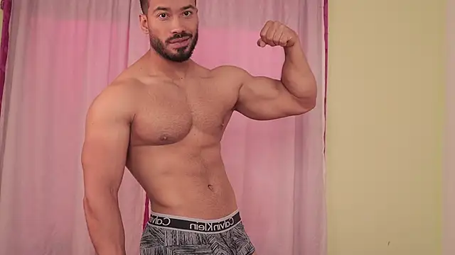 Snapshot of freddsexxx chatting on March 18, 1:20 pm freddsexxx online show from March 18, 1:20 pm