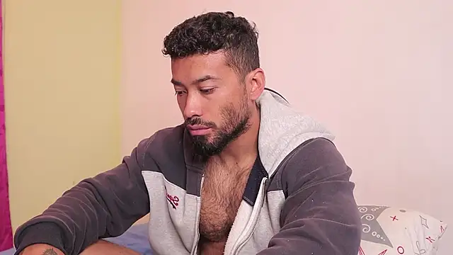 Snapshot of freddsexxx chatting on February 19, 12:45 pm freddsexxx online show from February 19, 12:45 pm