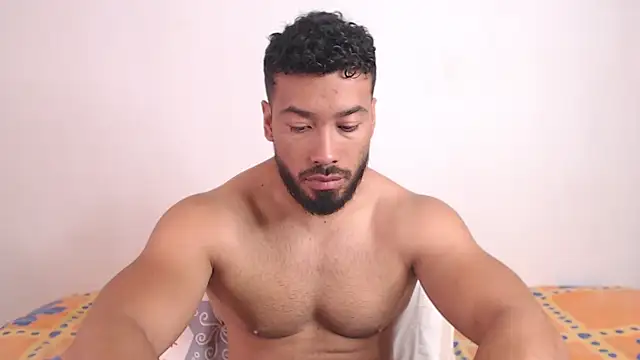 Snapshot of freddsexxx chatting on April 17, 2:53 pm freddsexxx online show from April 17, 2:53 pm