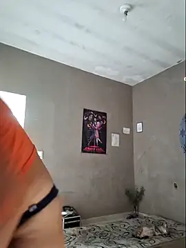 Snapshot of luuhcat09 chatting on March 5, 10:22 am luuhcat09 online show from March 5, 10:22 am