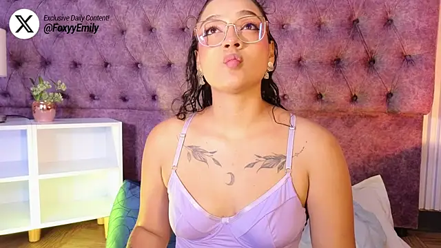 EMILYY FOXY online show from May 19, 7:09 pm