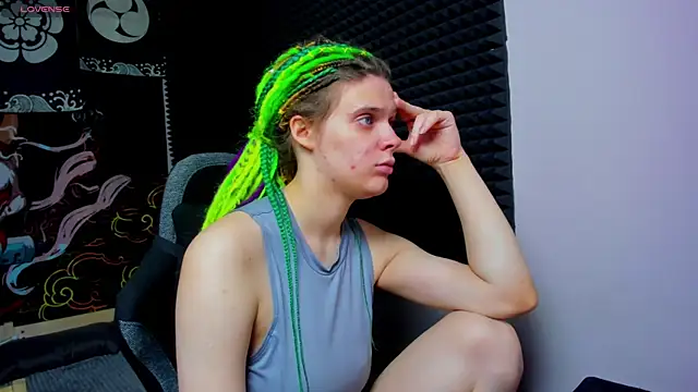 KIKI Krash online show from October 13, 10:15 am