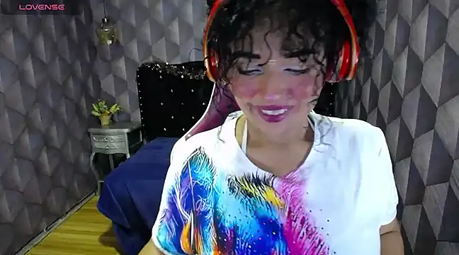 Sofiacowperx online show from December 30, 8:36 pm