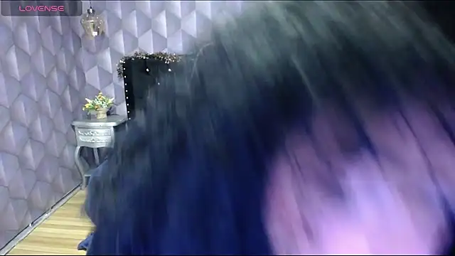Sofiacowperx online show from January 4, 3:49 pm