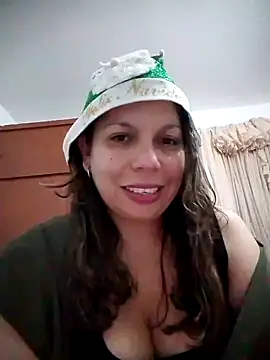 Carliina Soussa online show from November 4, 10:31 pm