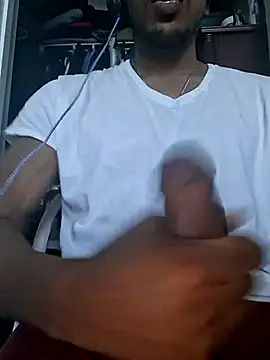 bigboytoy912 online show from May 5, 9:12 pm