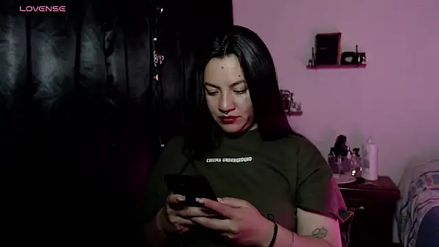 party hornys69 online show from January 18, 11:00 pm