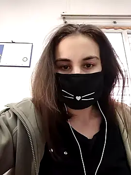 MikaKors online show from December 19, 10:45 am