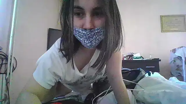 MikaKors online show from March 16, 8:21 am