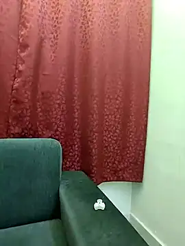 Snapshot of Cute_Kritika chatting on October 28, 4:16 am Cute Kritika online show from October 28, 4:16 am