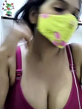 Snapshot of illay_love chatting on September 24, 6:00 pm illay love online show from September 24, 6:00 pm