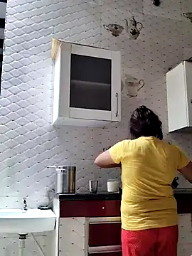 Snapshot of illay_love chatting on October 2, 7:26 am illay love online show from October 2, 7:26 am