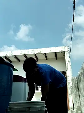 Snapshot of illay_love chatting on October 4, 8:01 am illay love online show from October 4, 8:01 am