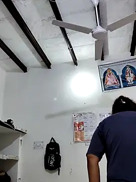 Snapshot of illay_love chatting on October 14, 4:57 am illay love online show from October 14, 4:57 am