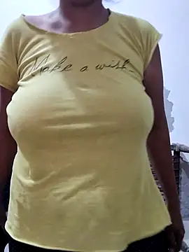 Snapshot of illay_love chatting on October 21, 4:35 am illay love online show from October 21, 4:35 am