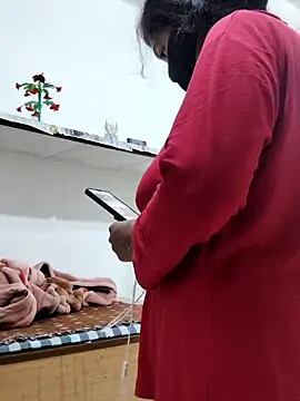 illay love online show from February 13, 2:40 am