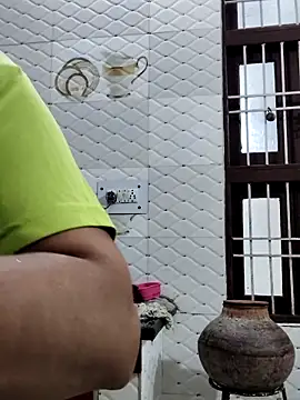 illay love online show from February 14, 3:53 pm