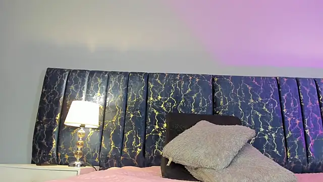 Sophia Lemos online show from January 9, 11:13 am