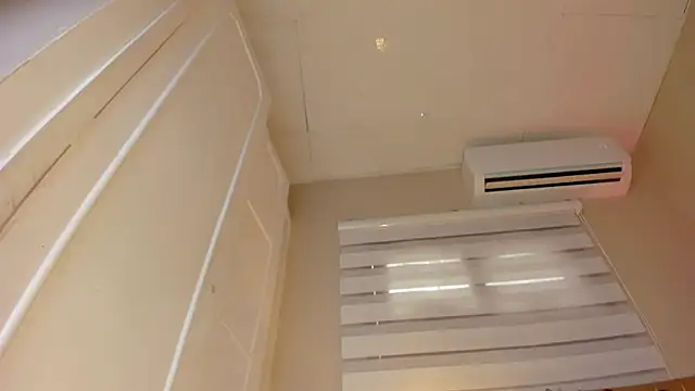 zoe sky  online show from December 31, 2:36 pm