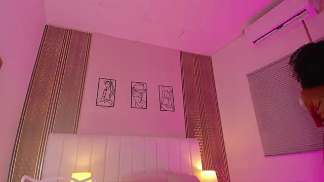 zoe sky  online show from January 5, 5:27 pm