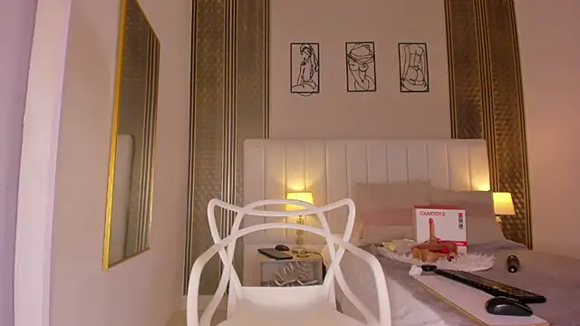 Snapshot of zoe_sky_ chatting on April 4, 11:40 am zoe sky online show from April 4, 11:40 am