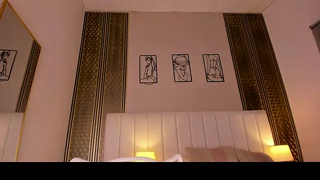 Snapshot of zoe_sky_ chatting on April 22, 11:34 am zoe sky online show from April 22, 11:34 am
