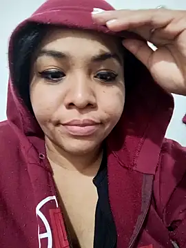 keilasweet1 online show from January 7, 3:46 am