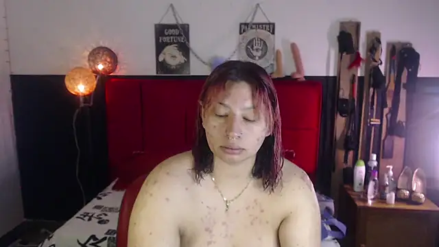Snapshot of Lava_Vulcain chatting on December 3, 1:32 pm Lava Vulcain online show from December 3, 1:32 pm