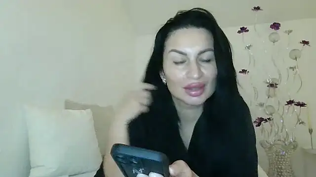 Helena7077 online show from January 17, 11:40 pm