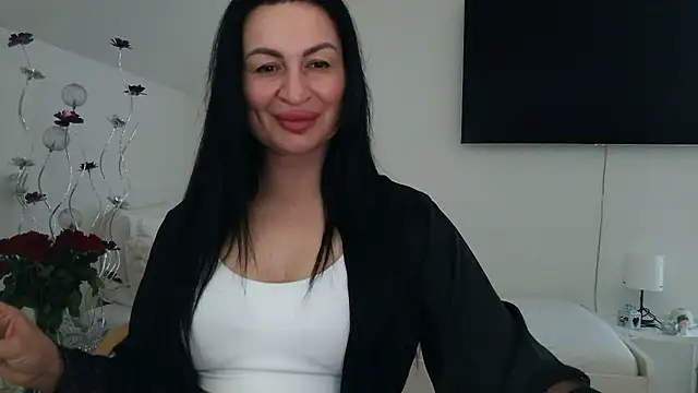 Helena7077 online show from February 19, 11:25 pm