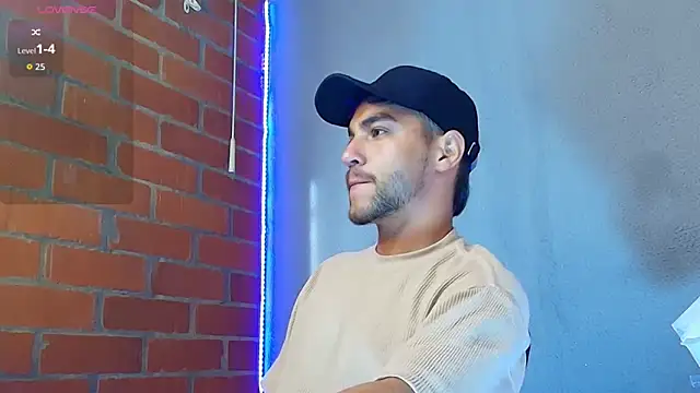 Leandro valenzuela online show from December 2, 9:21 pm